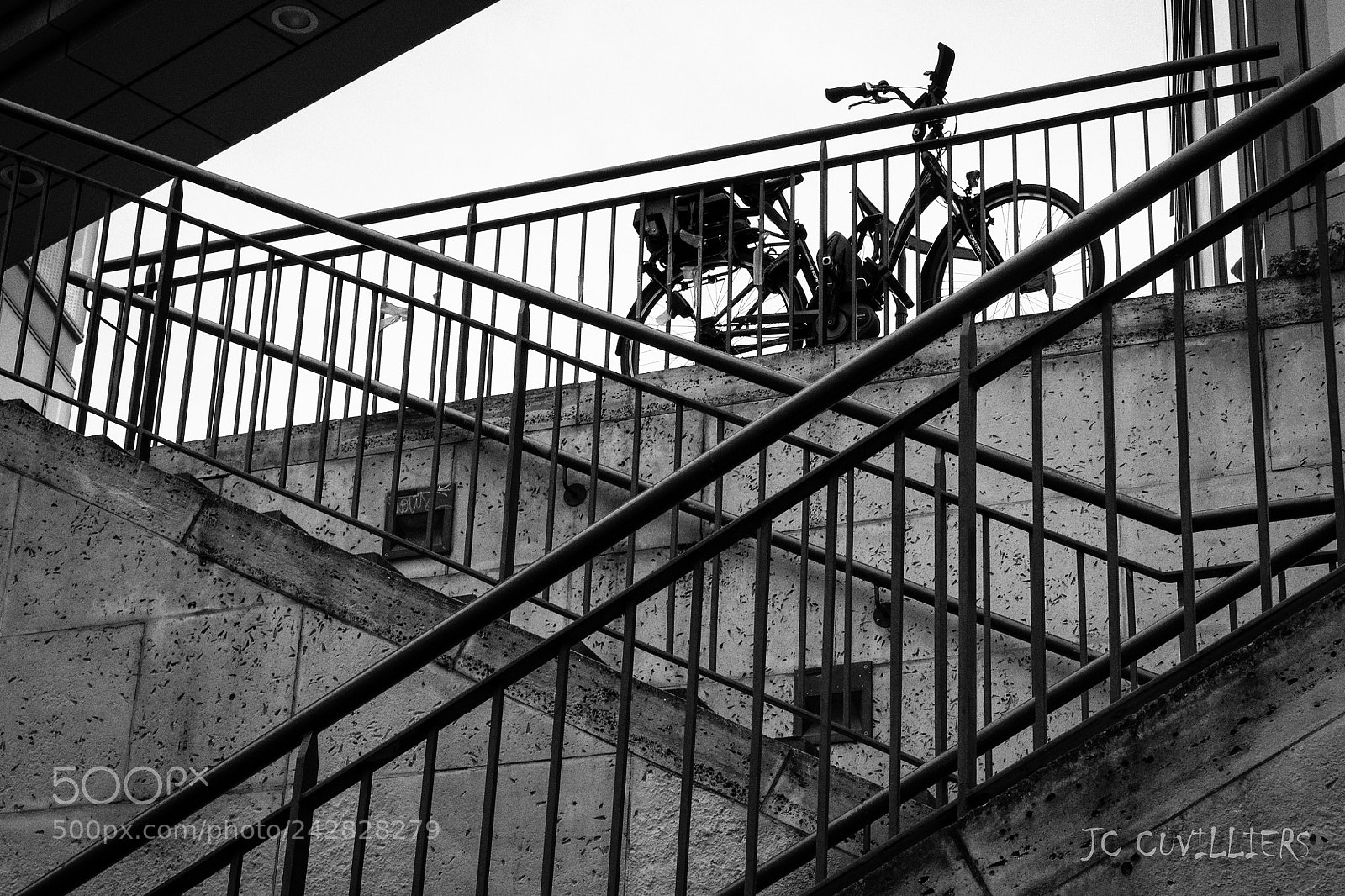 Nikon D500 sample photo. En haut de l'escalier photography