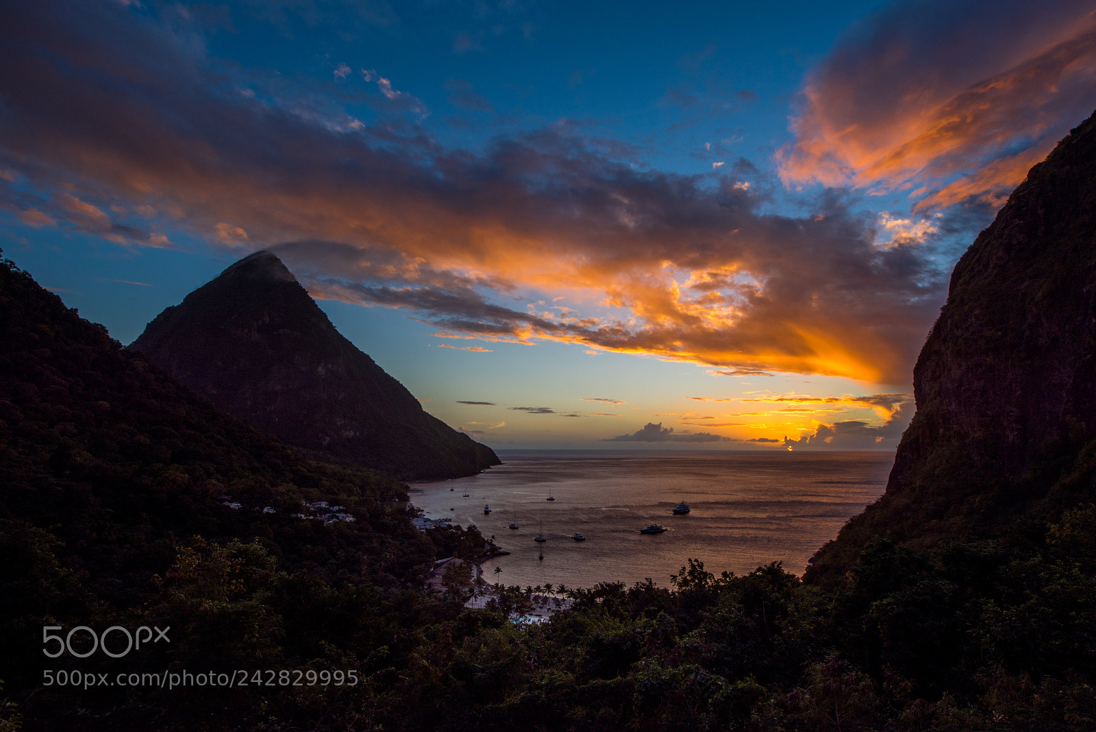 Nikon D810 sample photo. Val des pitons photography