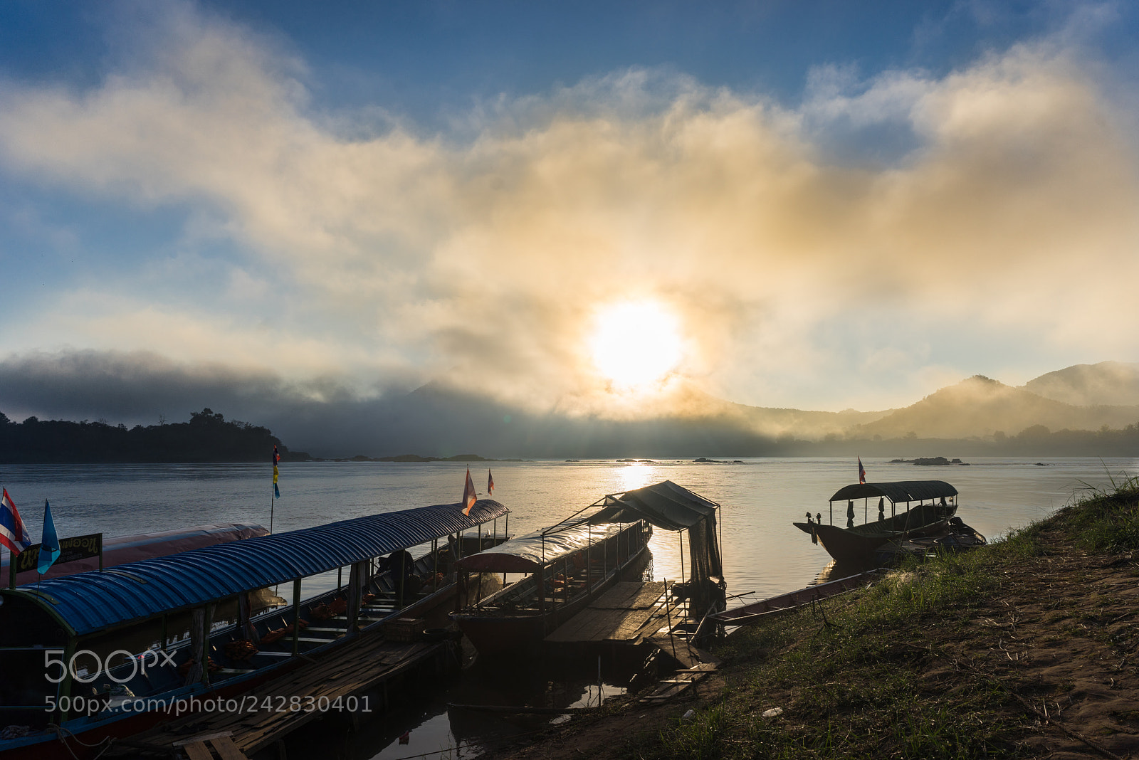 Sony a7R sample photo. Sunrise at mekong river photography