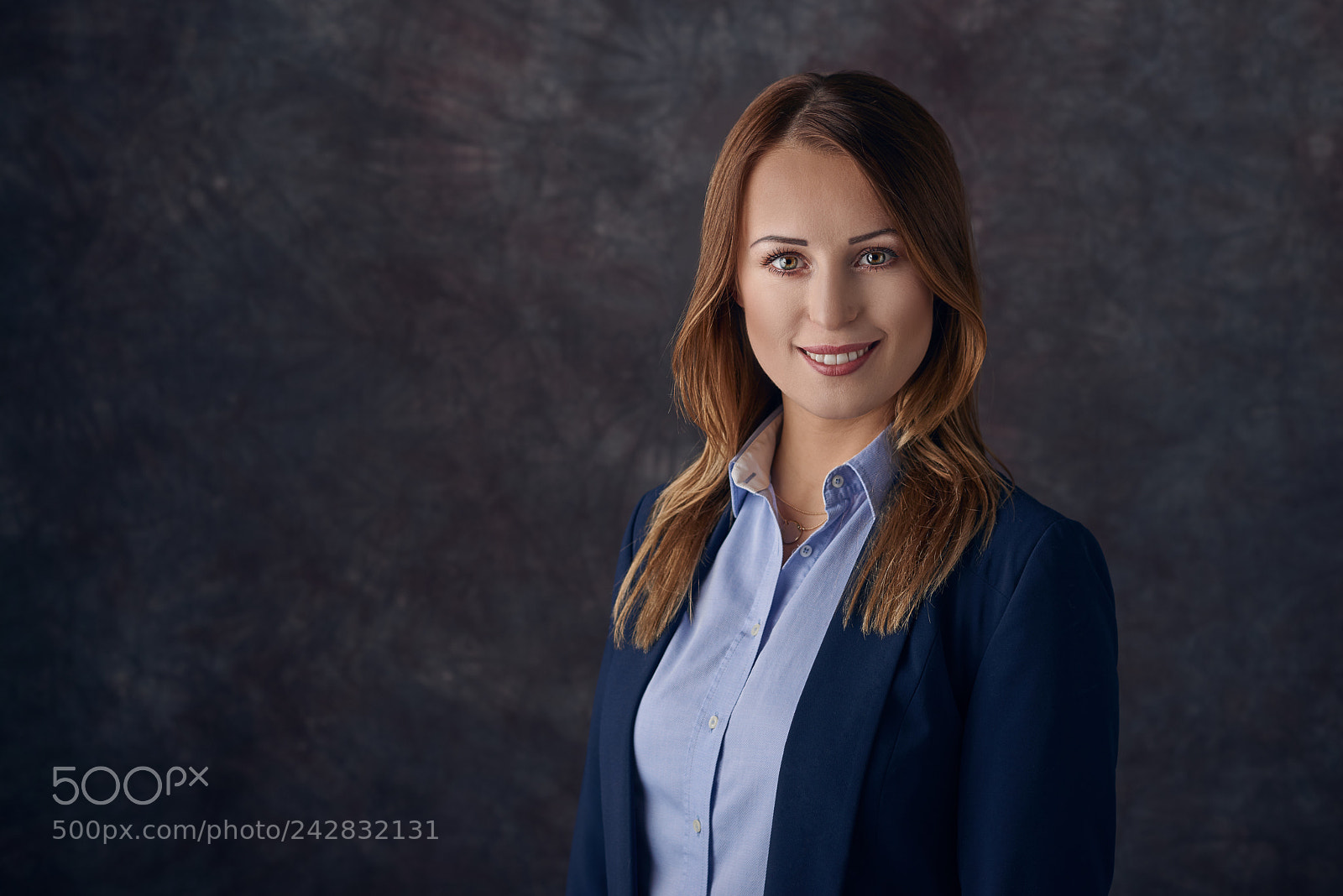 Nikon D800 sample photo. Elegant woman standing against photography