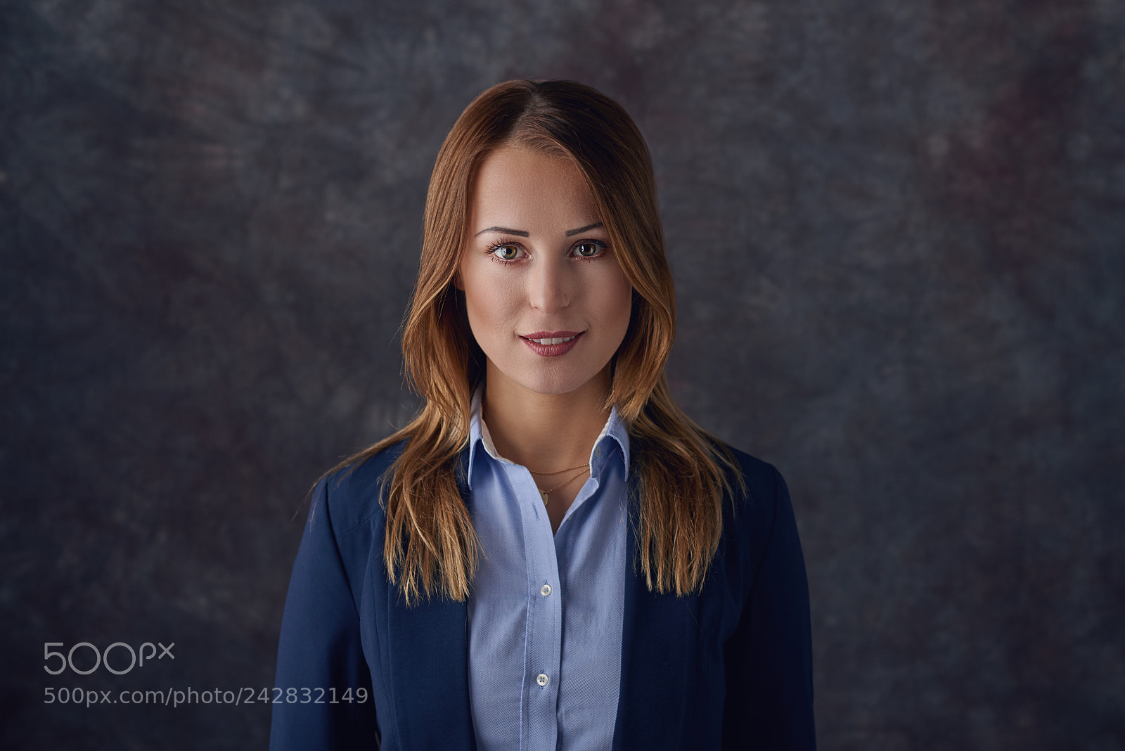 Nikon D800 sample photo. Elegant woman standing against photography