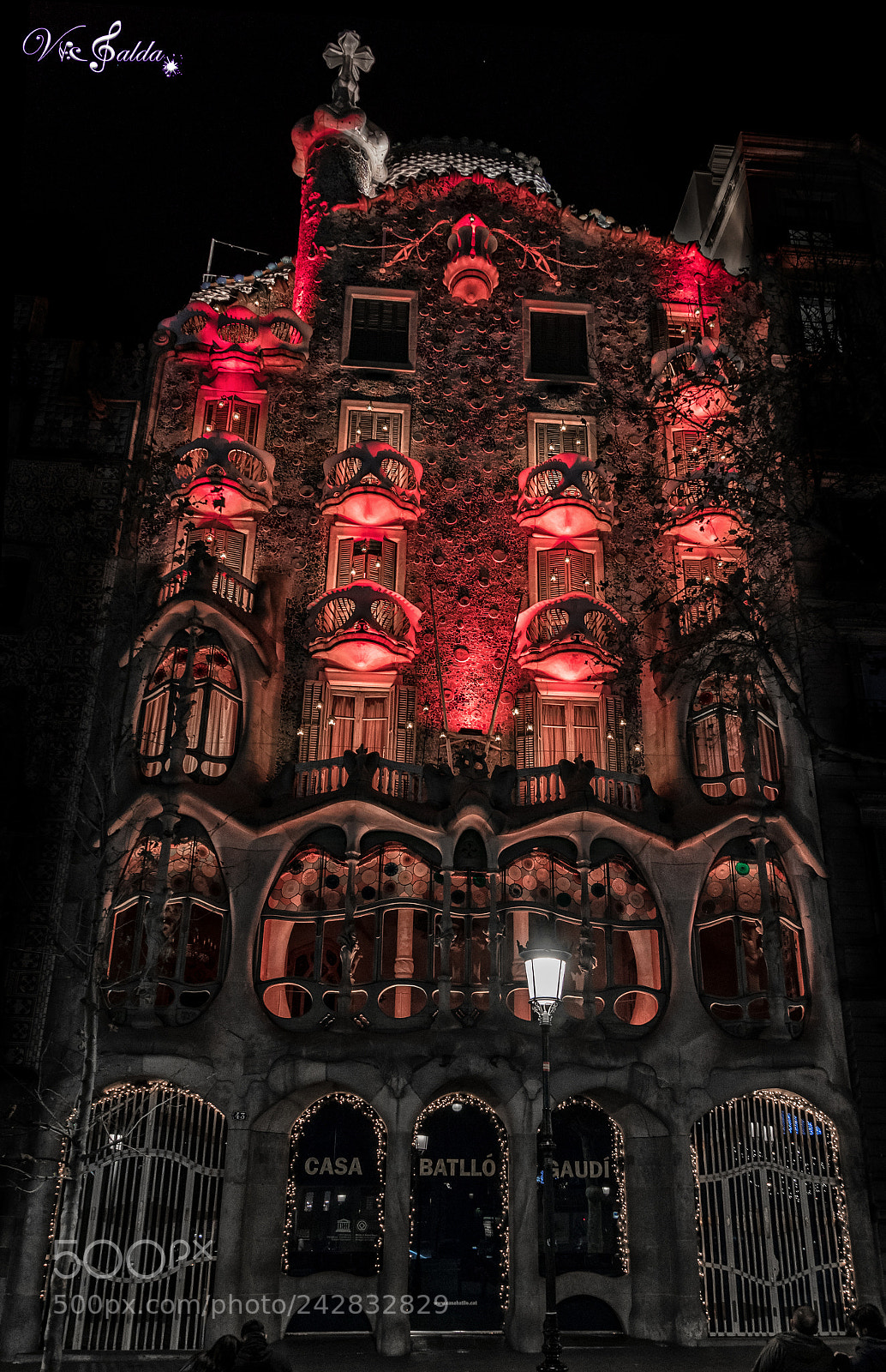 Nikon D7500 sample photo. Casa batlló en rojo photography