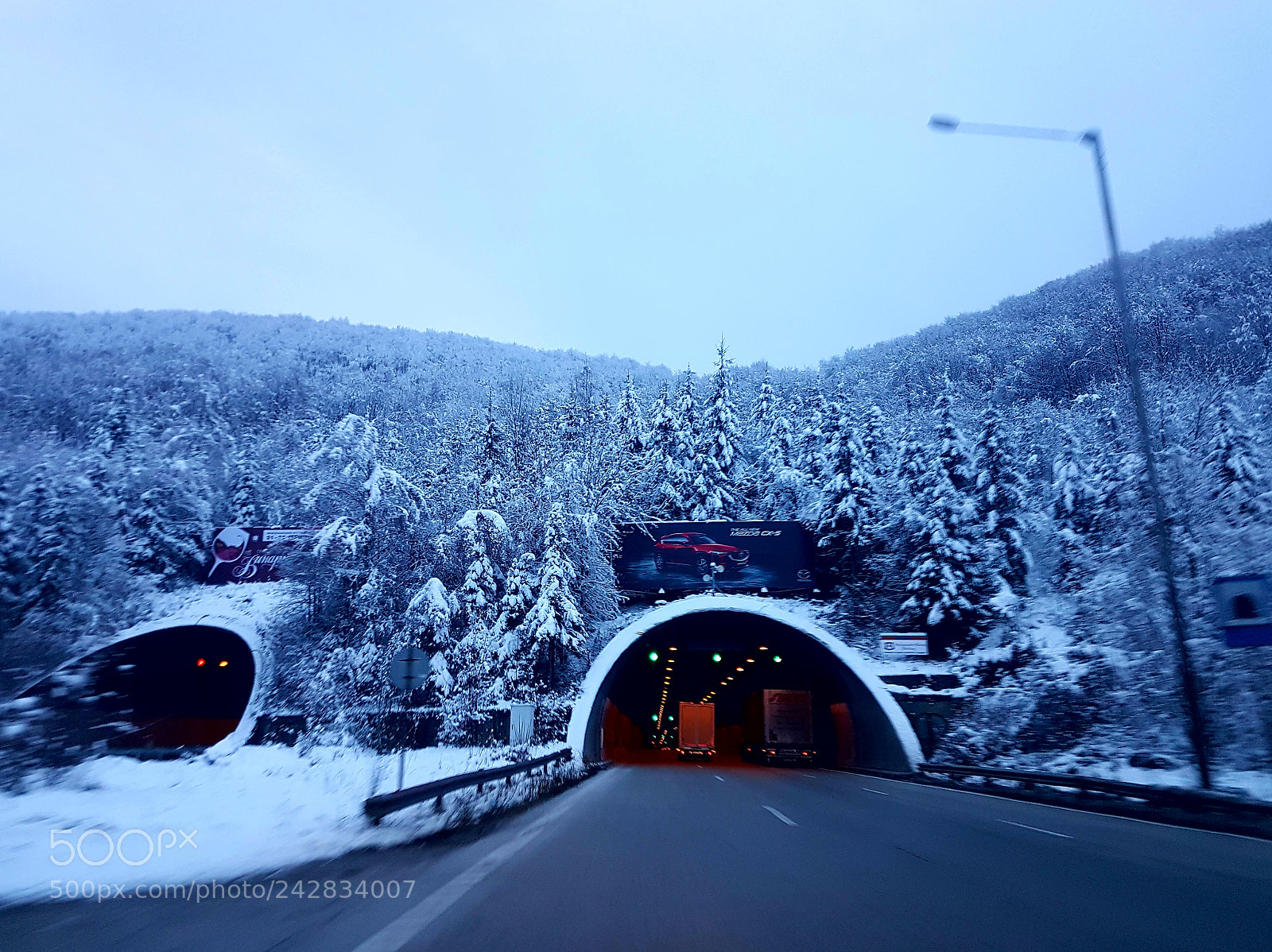 Samsung Galaxy S7 Edge sample photo. Winter tunnel photography