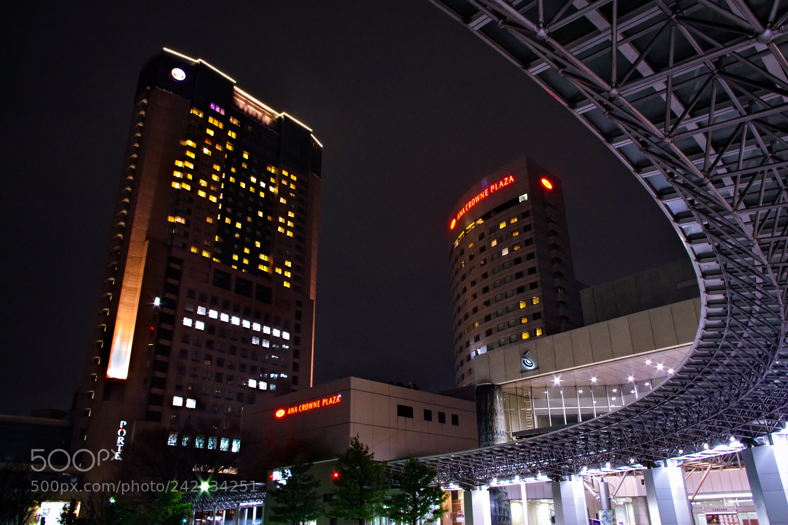Pentax K-70 sample photo. East exit photography
