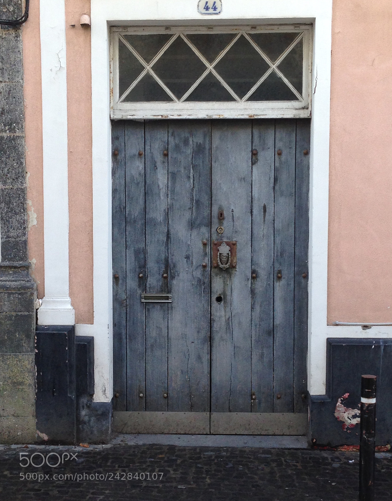 Apple iPhone 5 sample photo. Azore door 44 photography