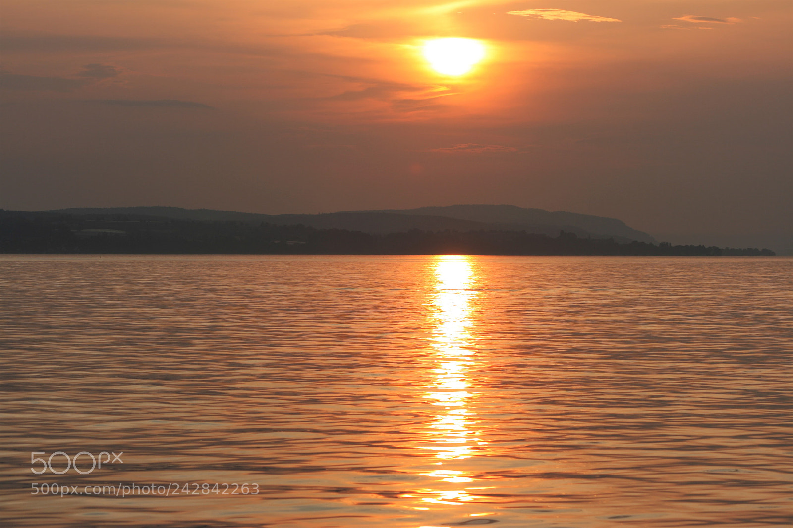 Canon EOS 400D (EOS Digital Rebel XTi / EOS Kiss Digital X) sample photo. Evening glow, lake constance photography