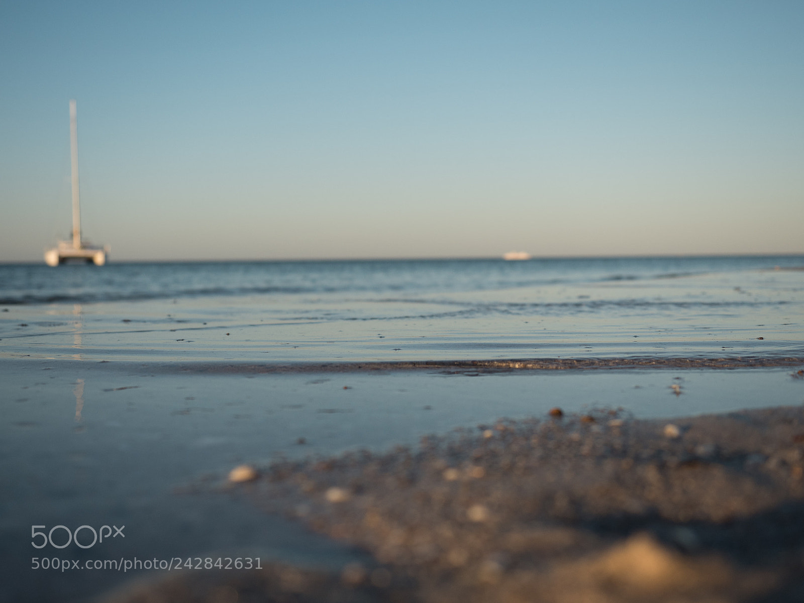 Olympus OM-D E-M5 II sample photo. Little waves photography