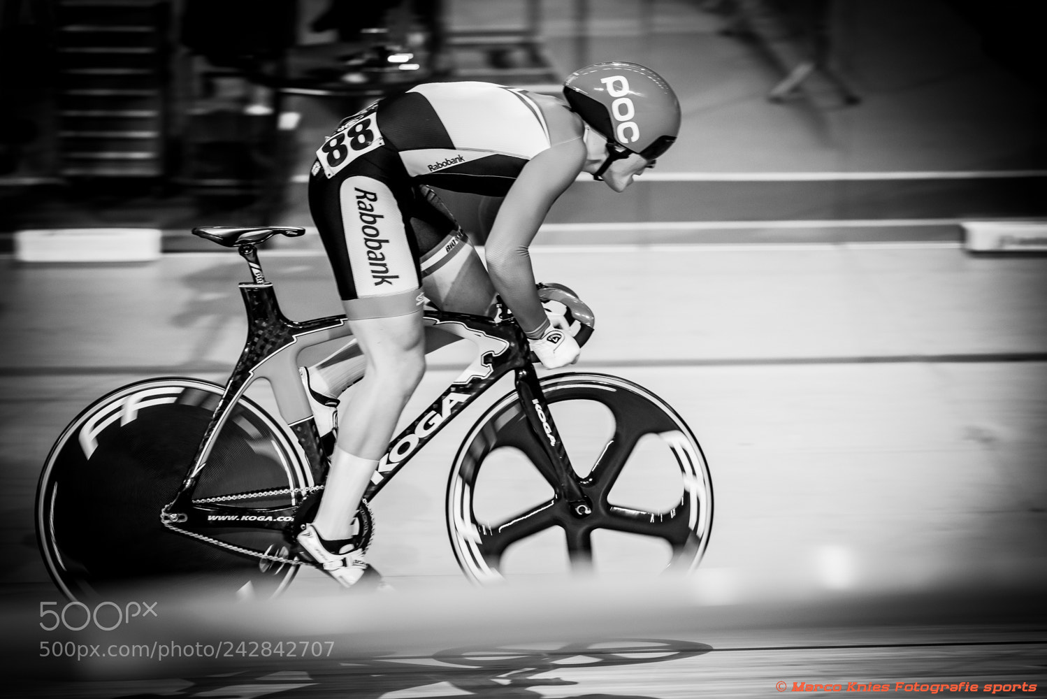 Nikon D800 sample photo. Black and white sprinter photography