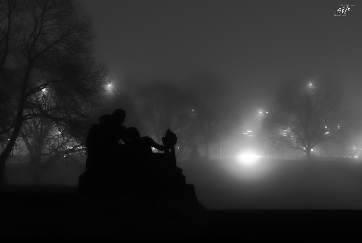 Sony ILCA-77M2 sample photo. Hamburg in the night mist photography