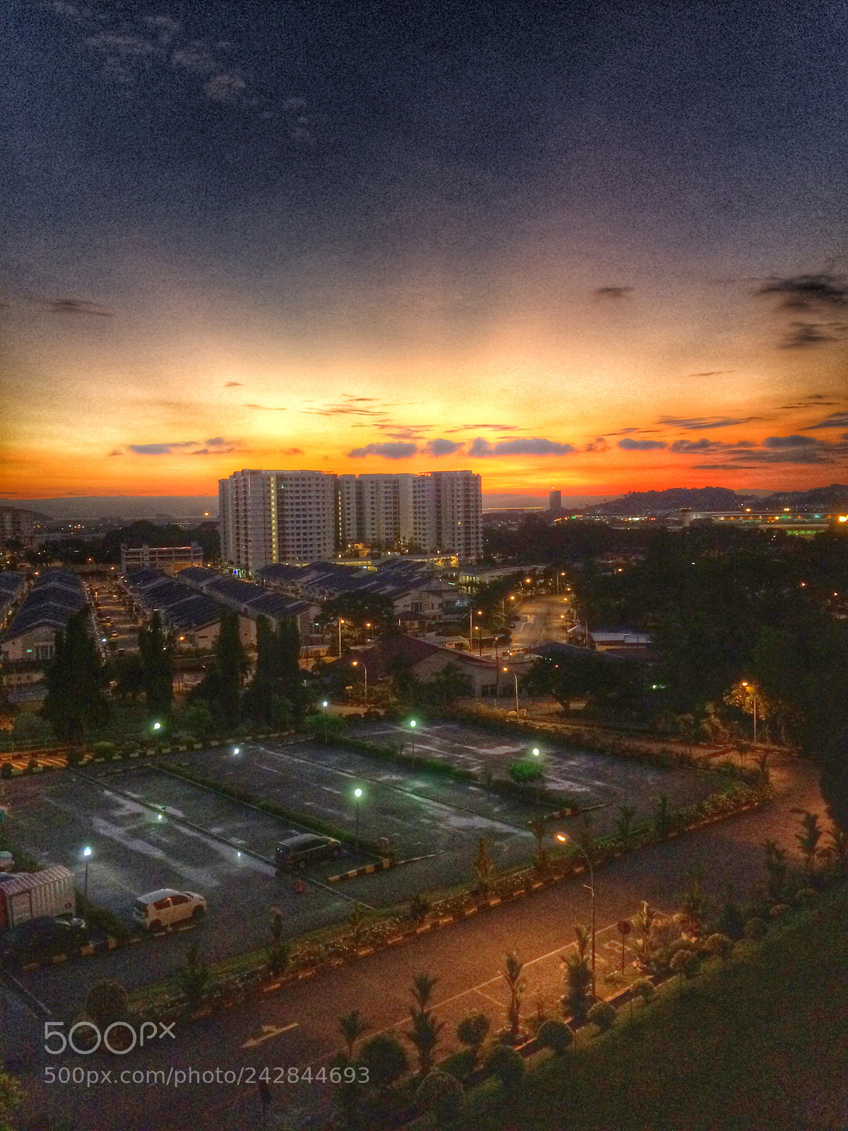 Apple iPhone 5s sample photo. Wake up ! photography