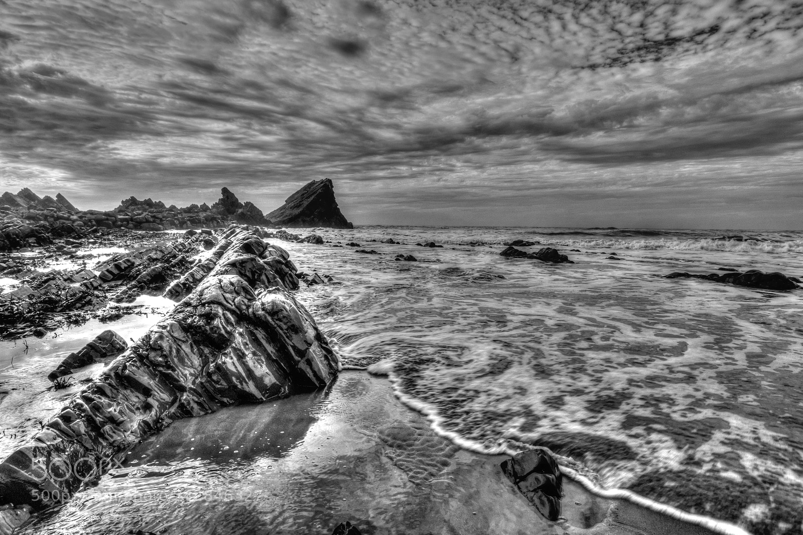 Canon EOS 7D Mark II sample photo. Wet rocks photography