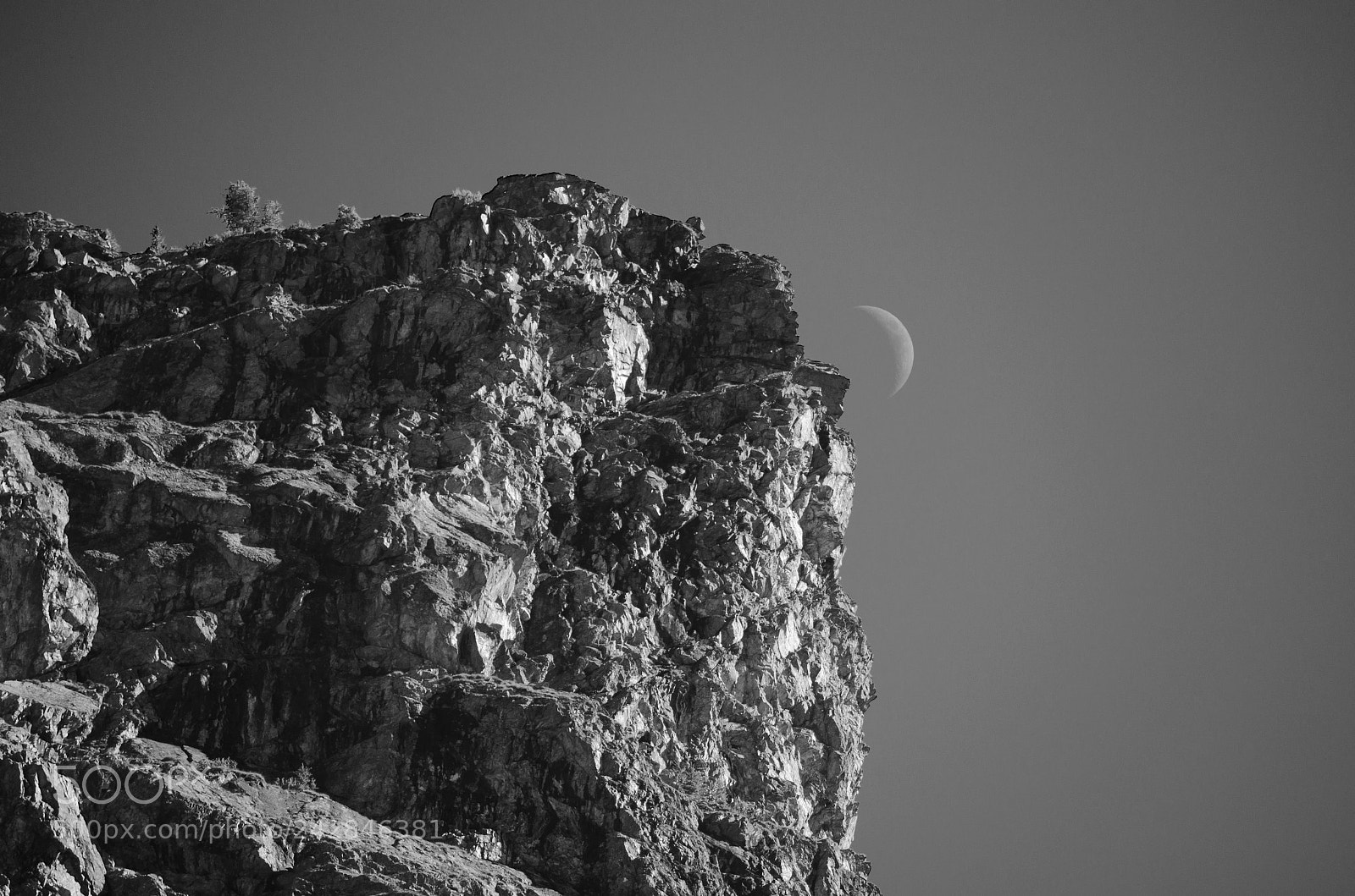 Nikon D5100 sample photo. Little moon photography
