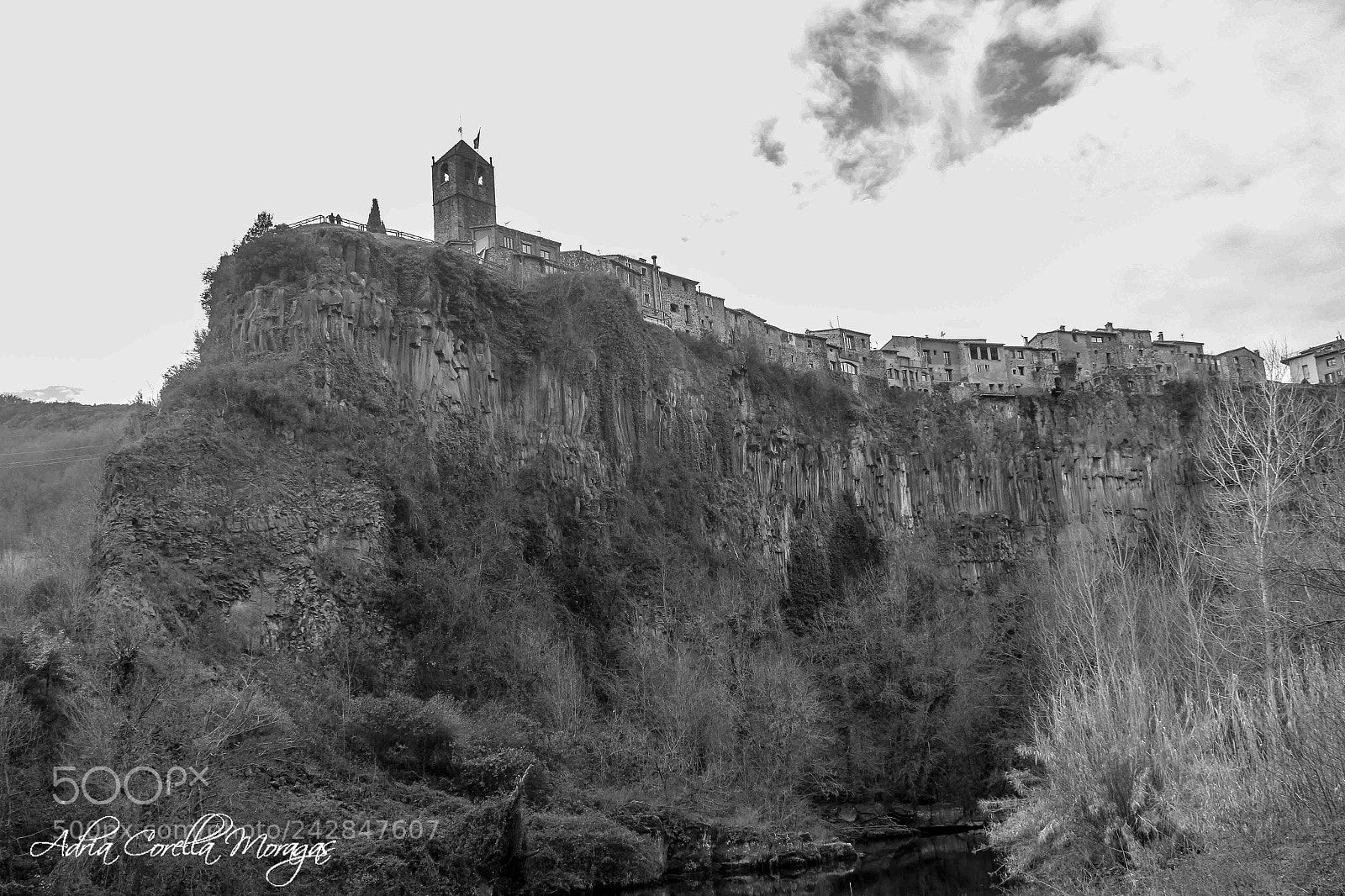 Canon EOS 550D (EOS Rebel T2i / EOS Kiss X4) sample photo. Castellfollit de la roca photography