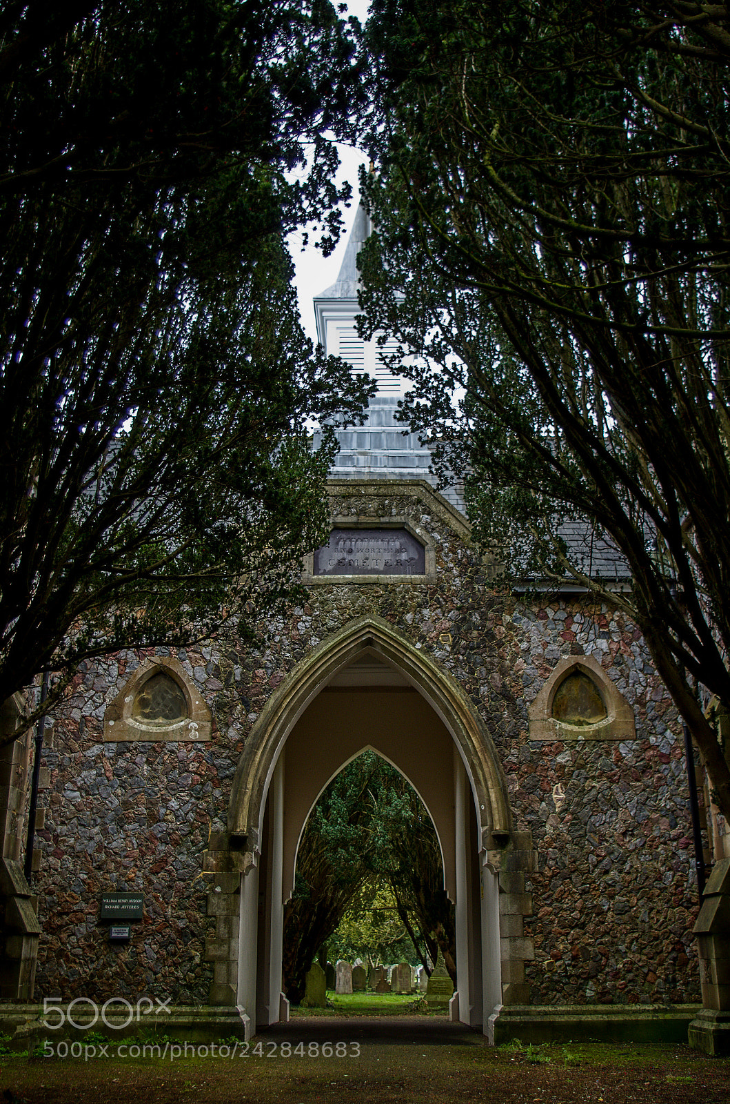 Pentax K-50 sample photo. Cemetery photography