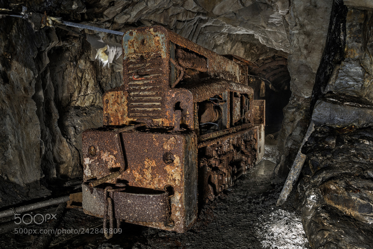 Nikon D600 sample photo. Rusty locomotive photography