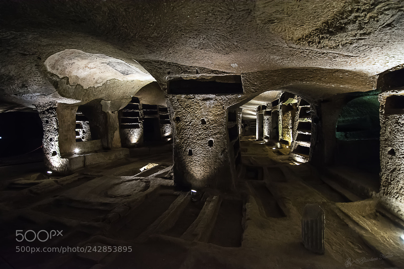 Nikon D7100 sample photo. Catacombe san gennaro photography