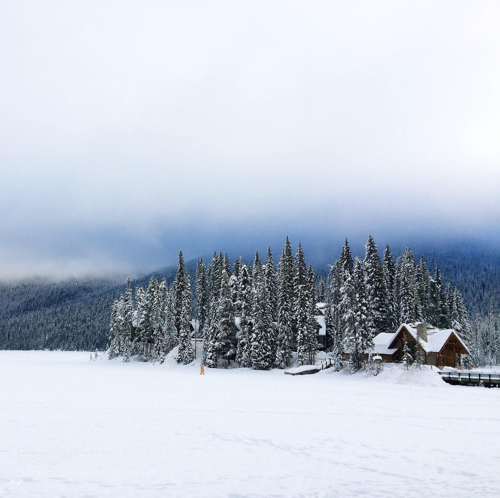 Apple iPhone 5s sample photo. Emerald lake photography