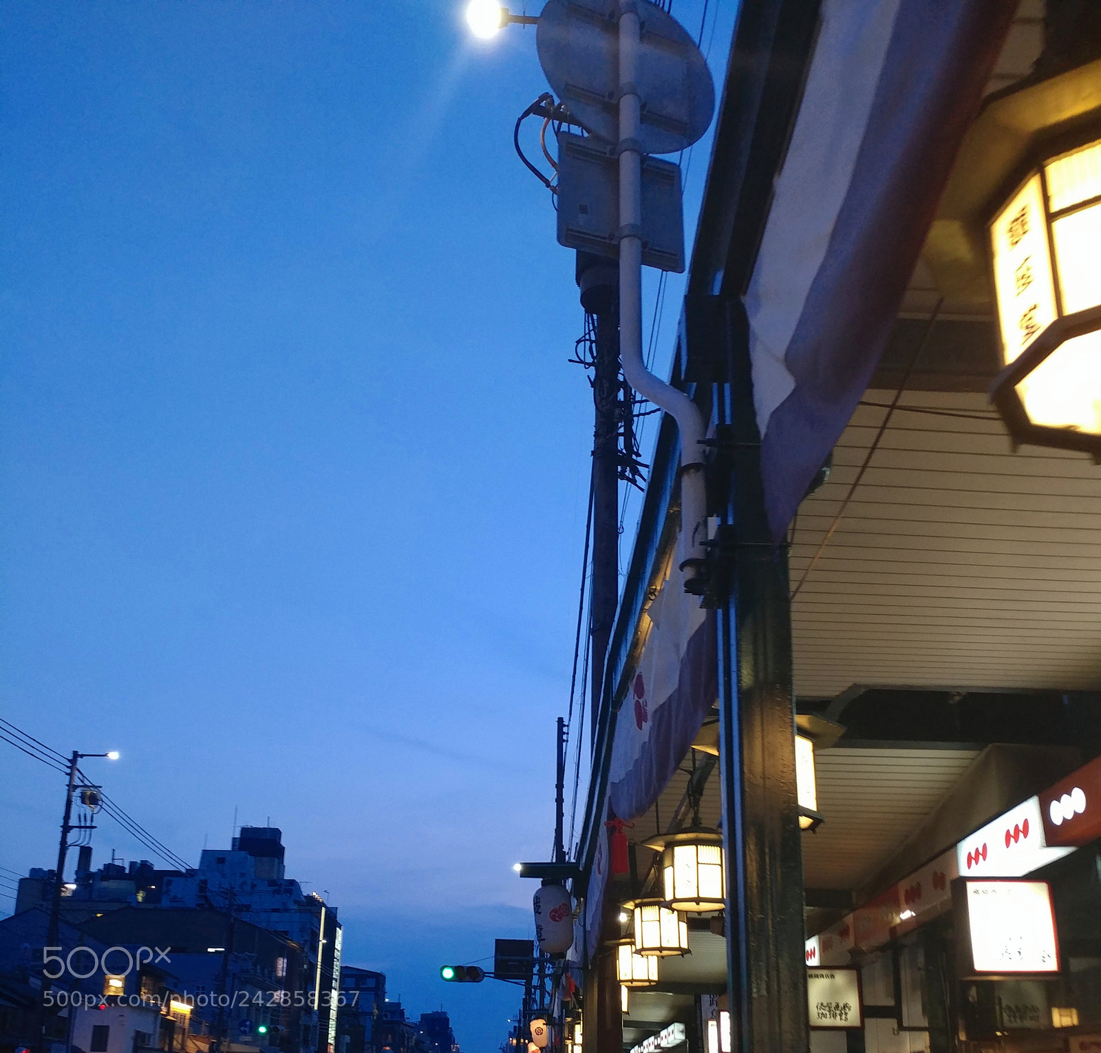 LG V20 sample photo. Evening photography