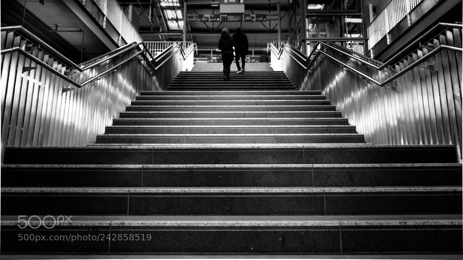 Fujifilm X-T20 sample photo. Stairway to ringbahn photography