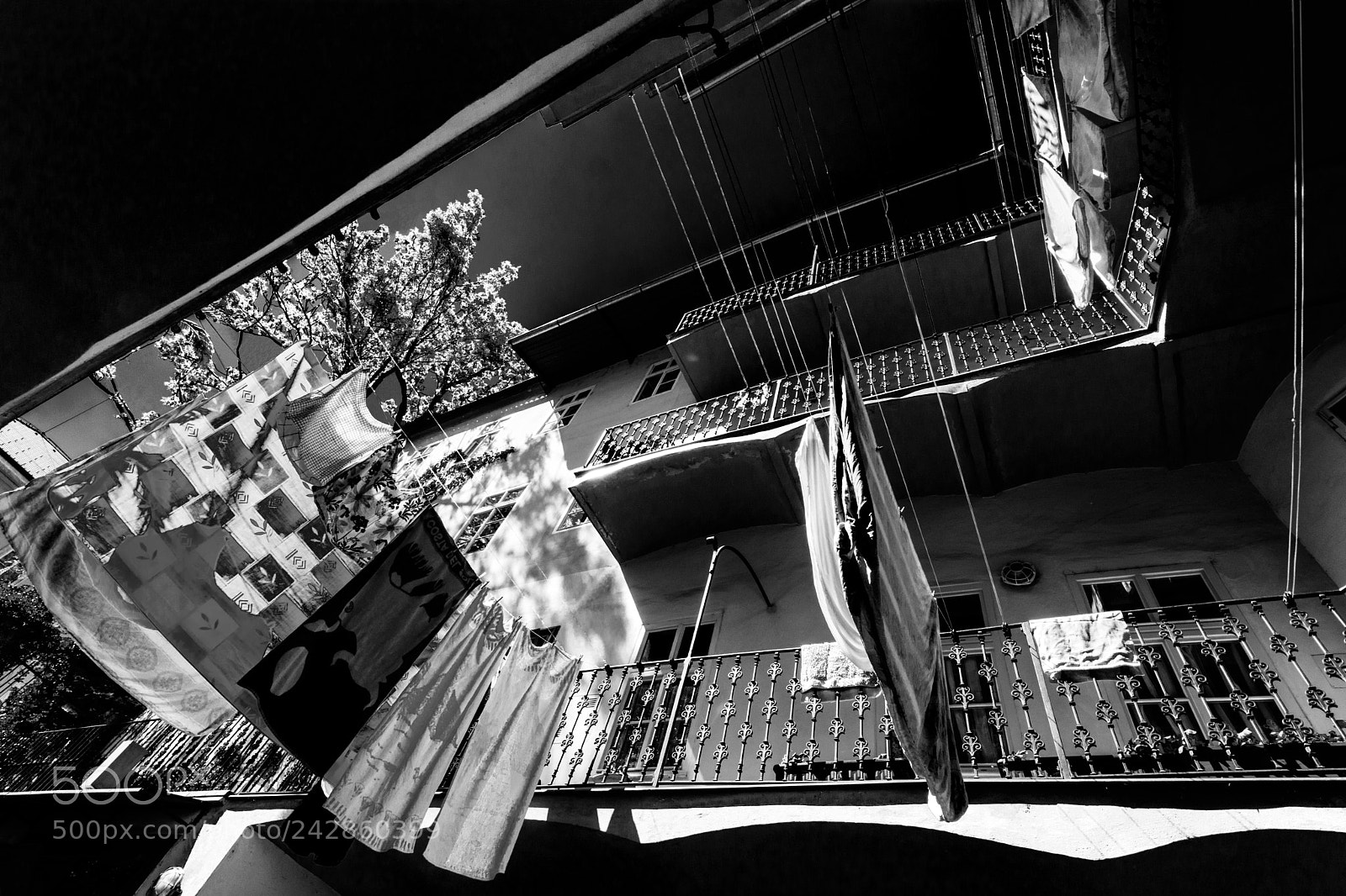 Nikon D7100 sample photo. Lesser town courtyard i. photography