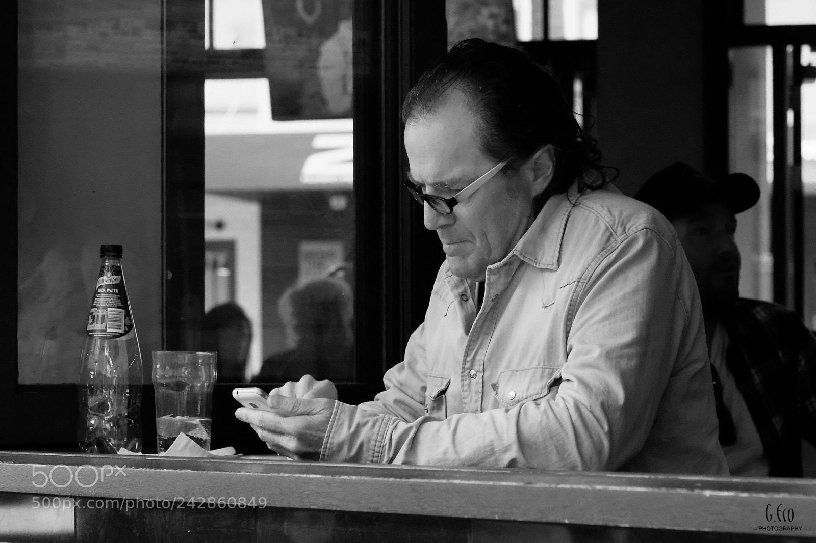 Canon EOS 60D sample photo. Schweppes texting photography