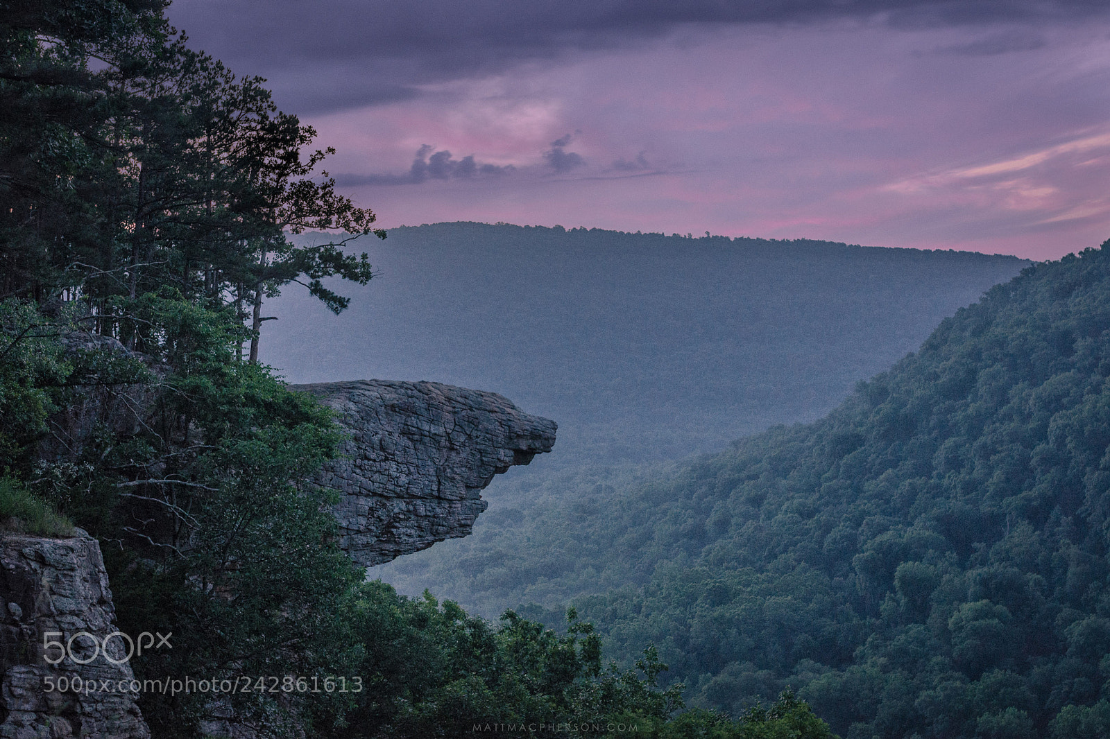 Nikon D5100 sample photo. Dawn at hawksbill crag photography