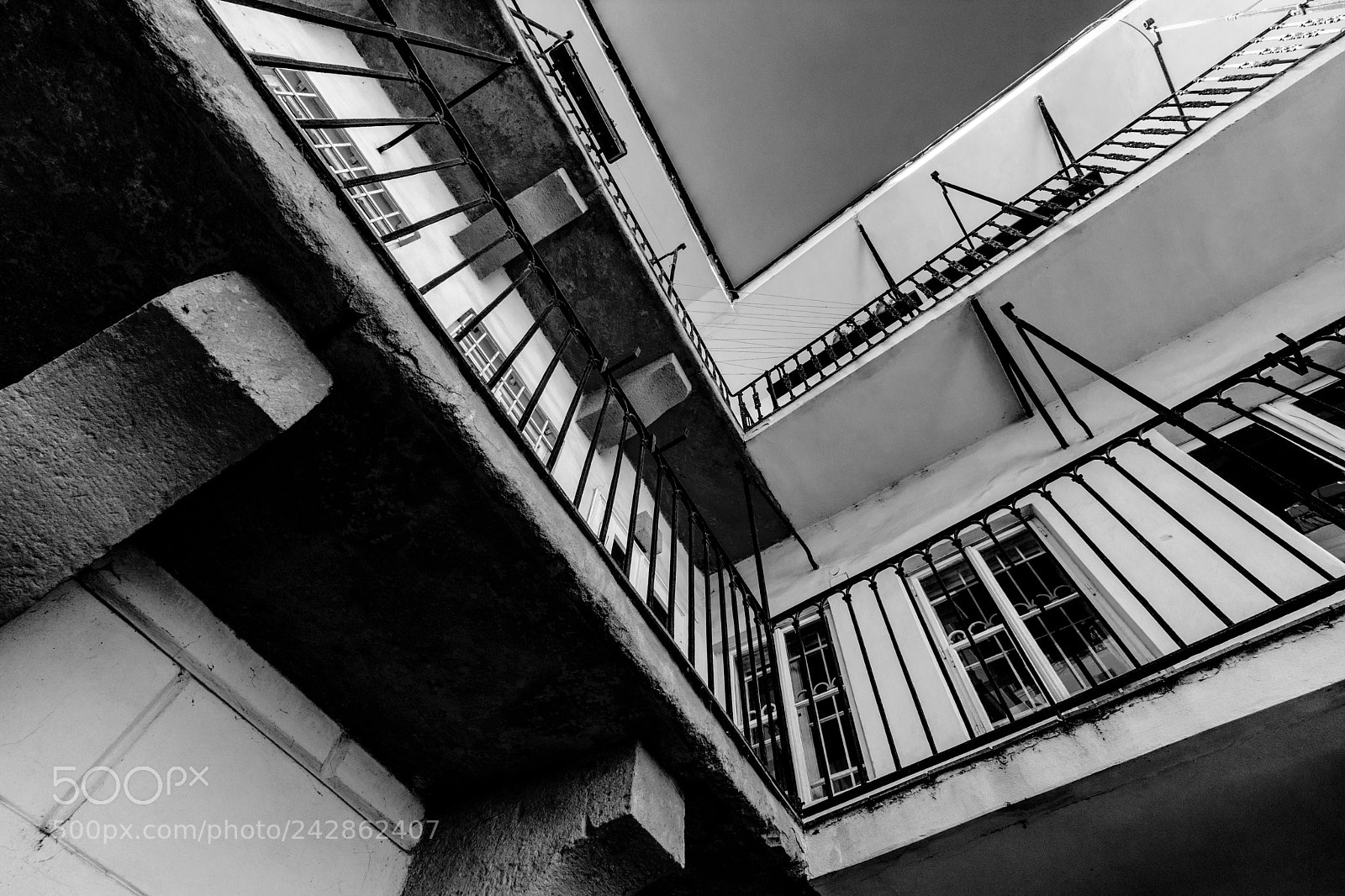 Nikon D7100 sample photo. Lesser town courtyard iii. photography
