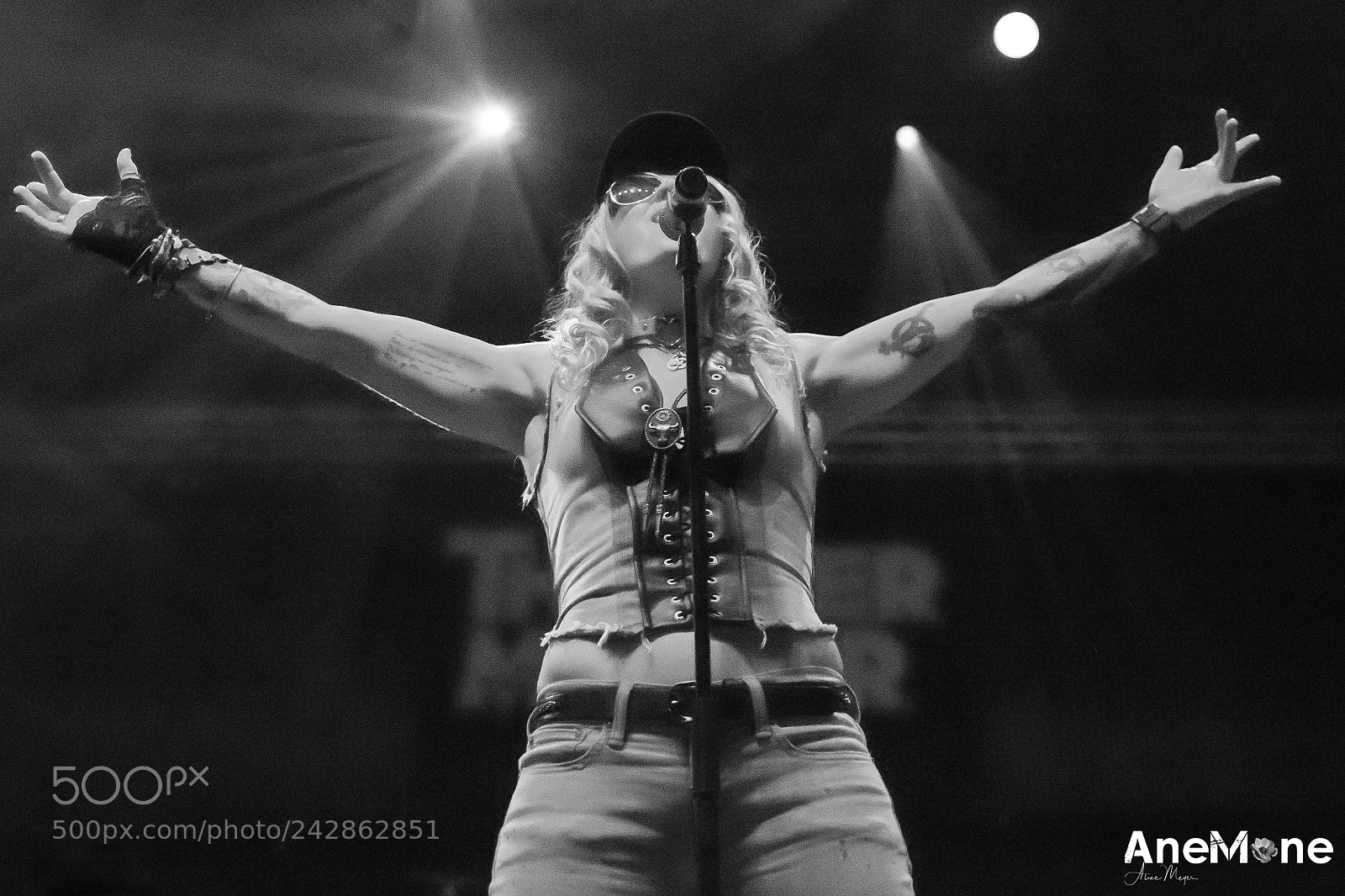 Canon EOS-1D X sample photo. Thundermother nancy on the photography