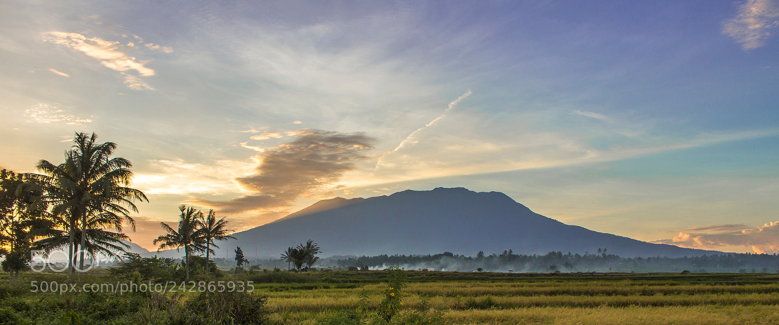 Canon EOS 600D (Rebel EOS T3i / EOS Kiss X5) sample photo. Mt. marapi photography
