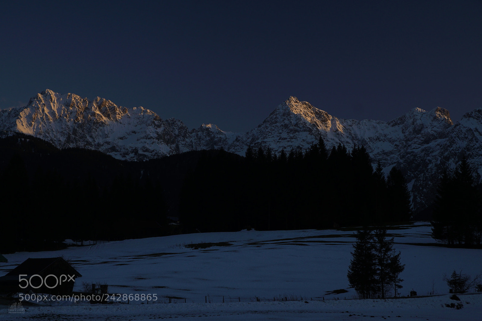 Sony ILCA-77M2 sample photo. Sunset in the mountains photography