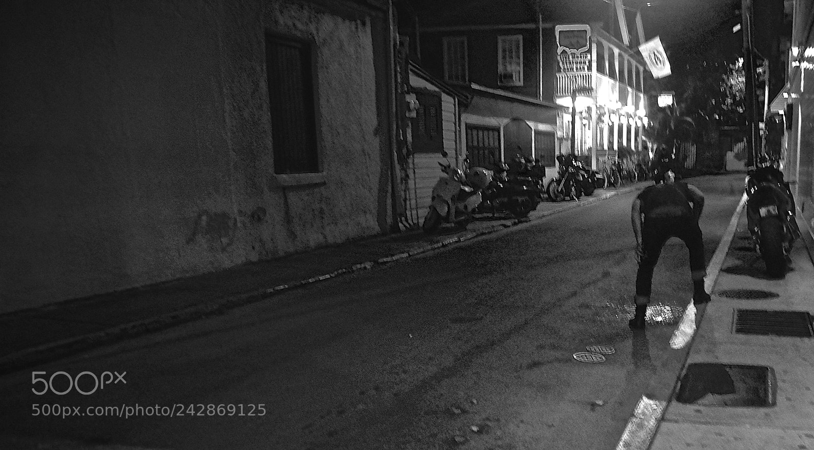 Sony Alpha NEX-3N sample photo. Rough night in the photography