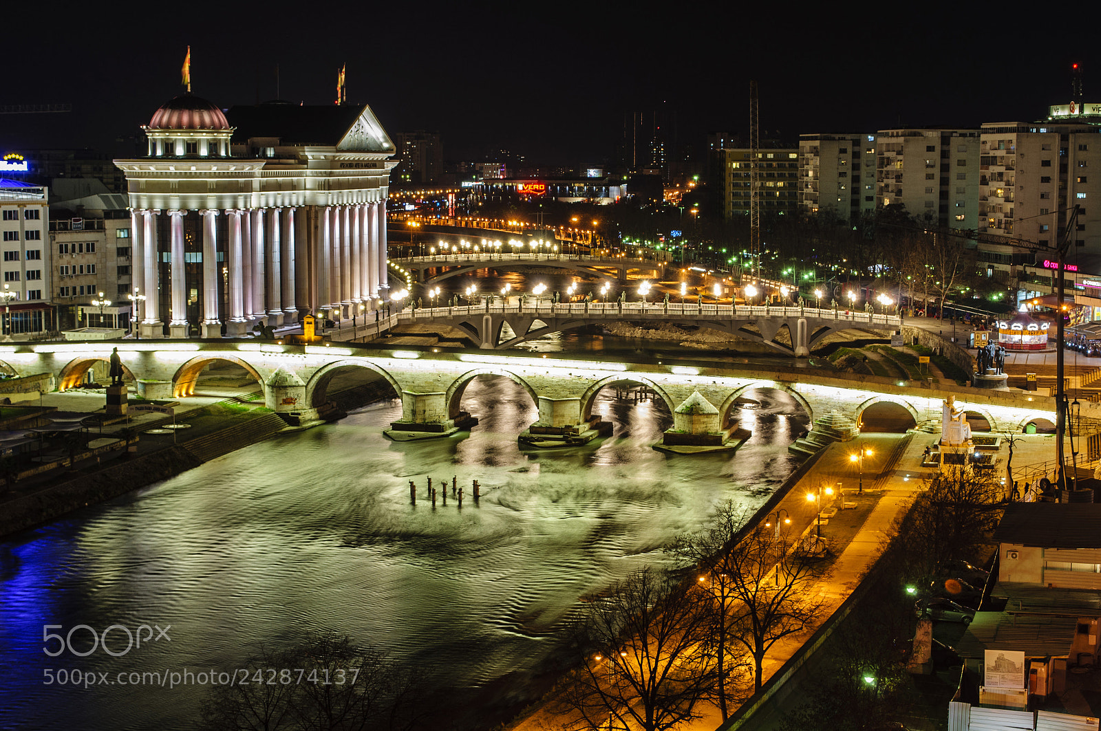 Nikon D5000 sample photo. City lights photography