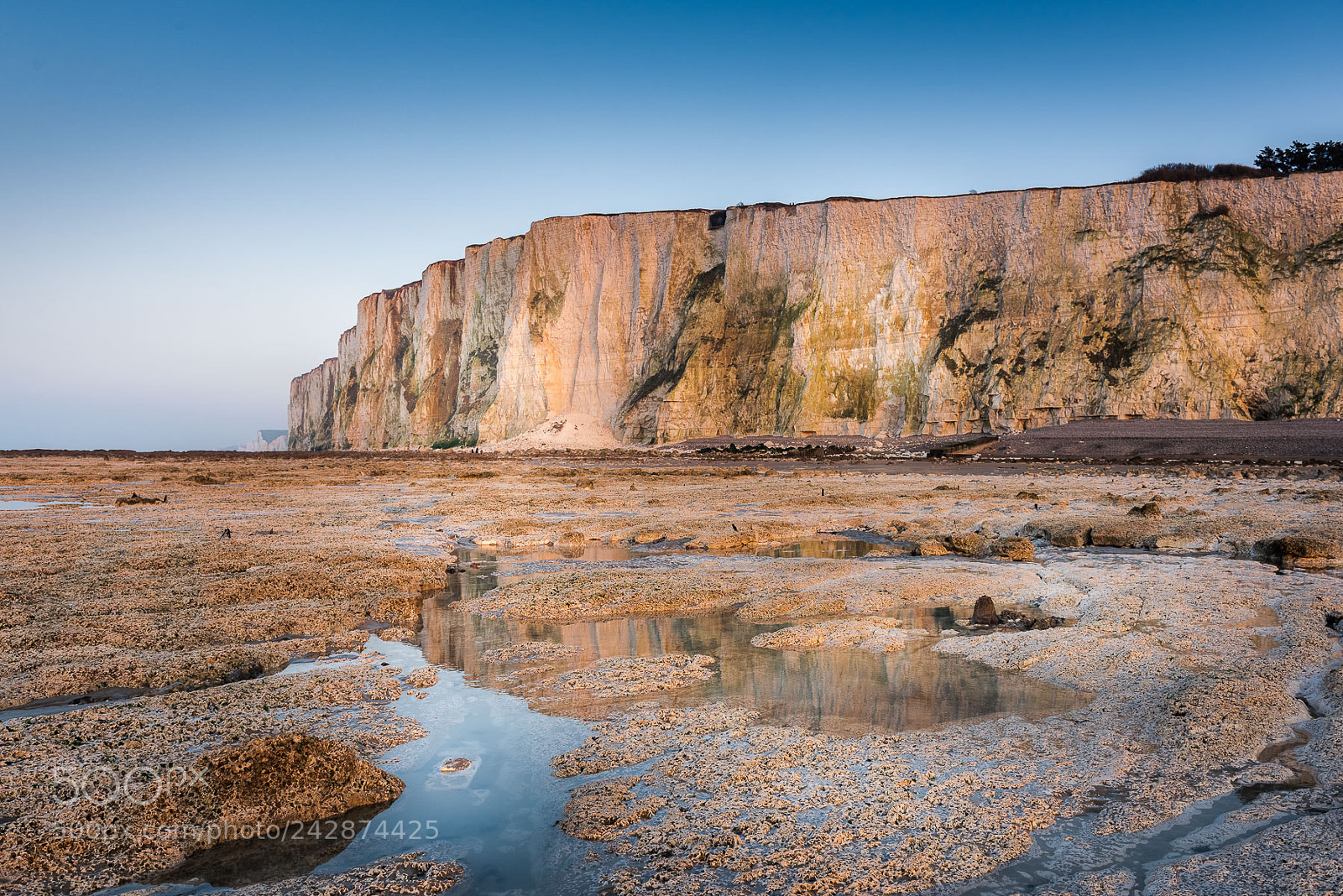 Nikon D810 sample photo. Mers les bains cliff photography