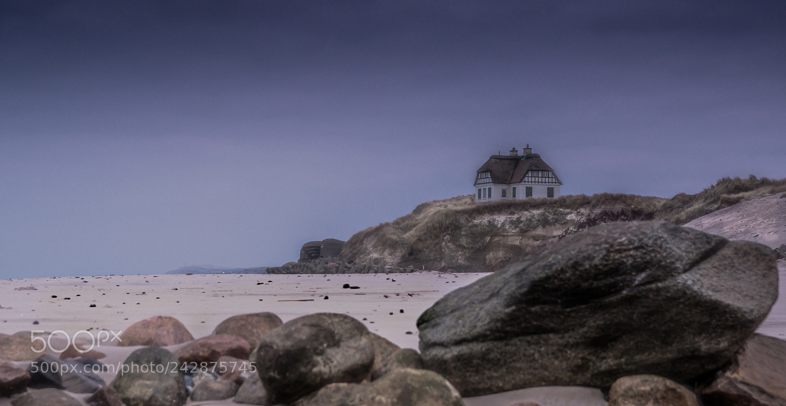 Nikon D7200 sample photo. A little house on photography