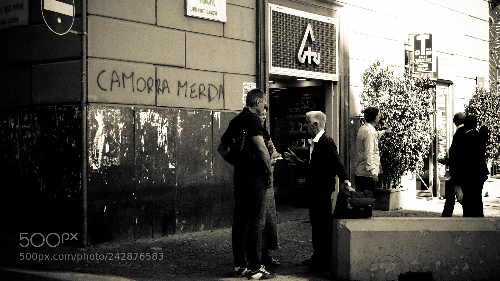 Sony Cyber-shot DSC-H300 sample photo. Naples, italy photography