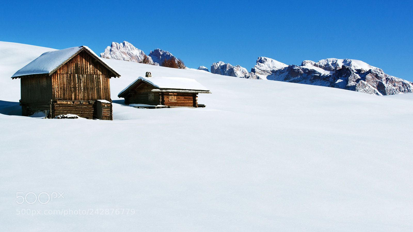 Sony Alpha DSLR-A900 sample photo. Huts on alpe di photography