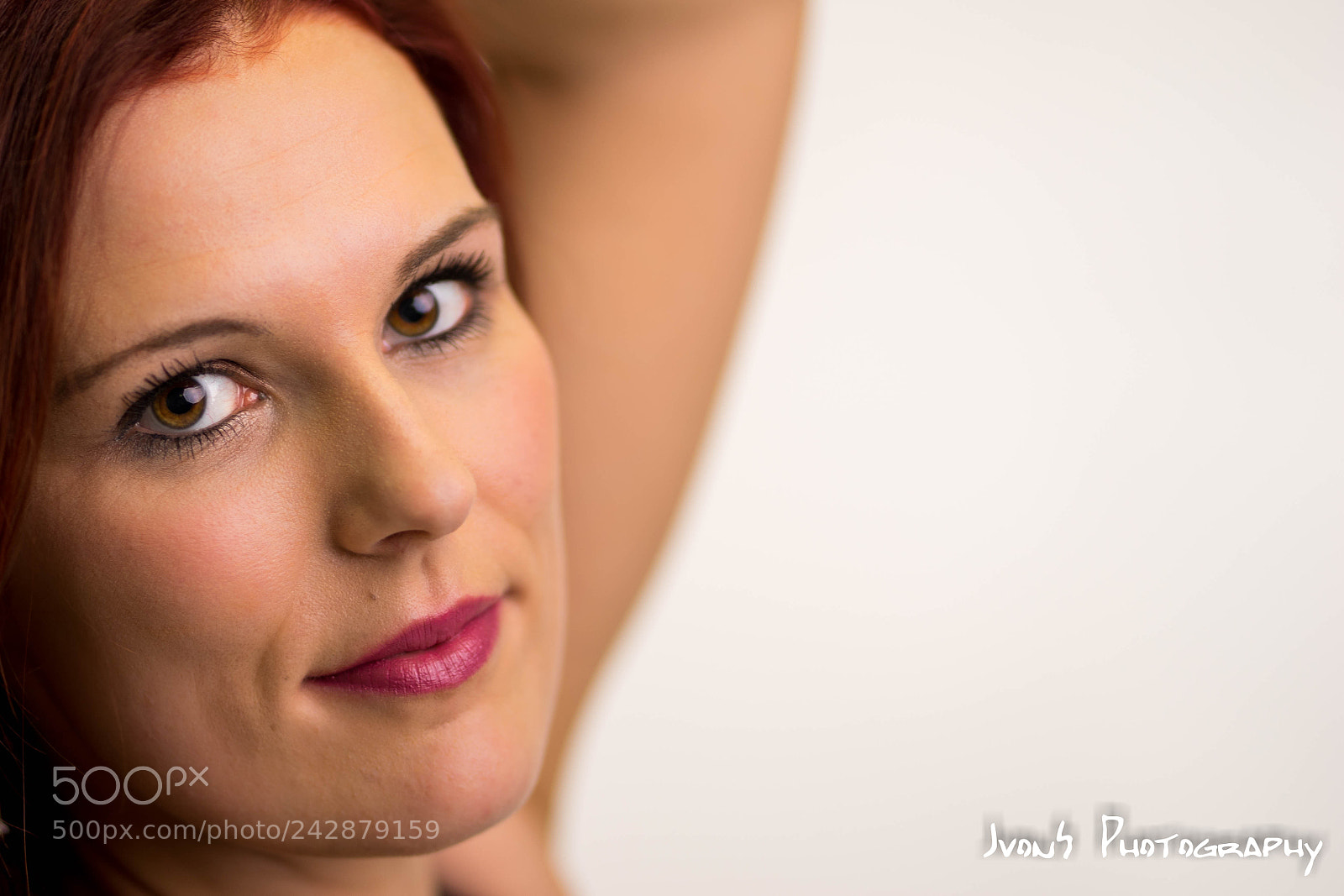 Sony a7 II sample photo. Brown eyes photography