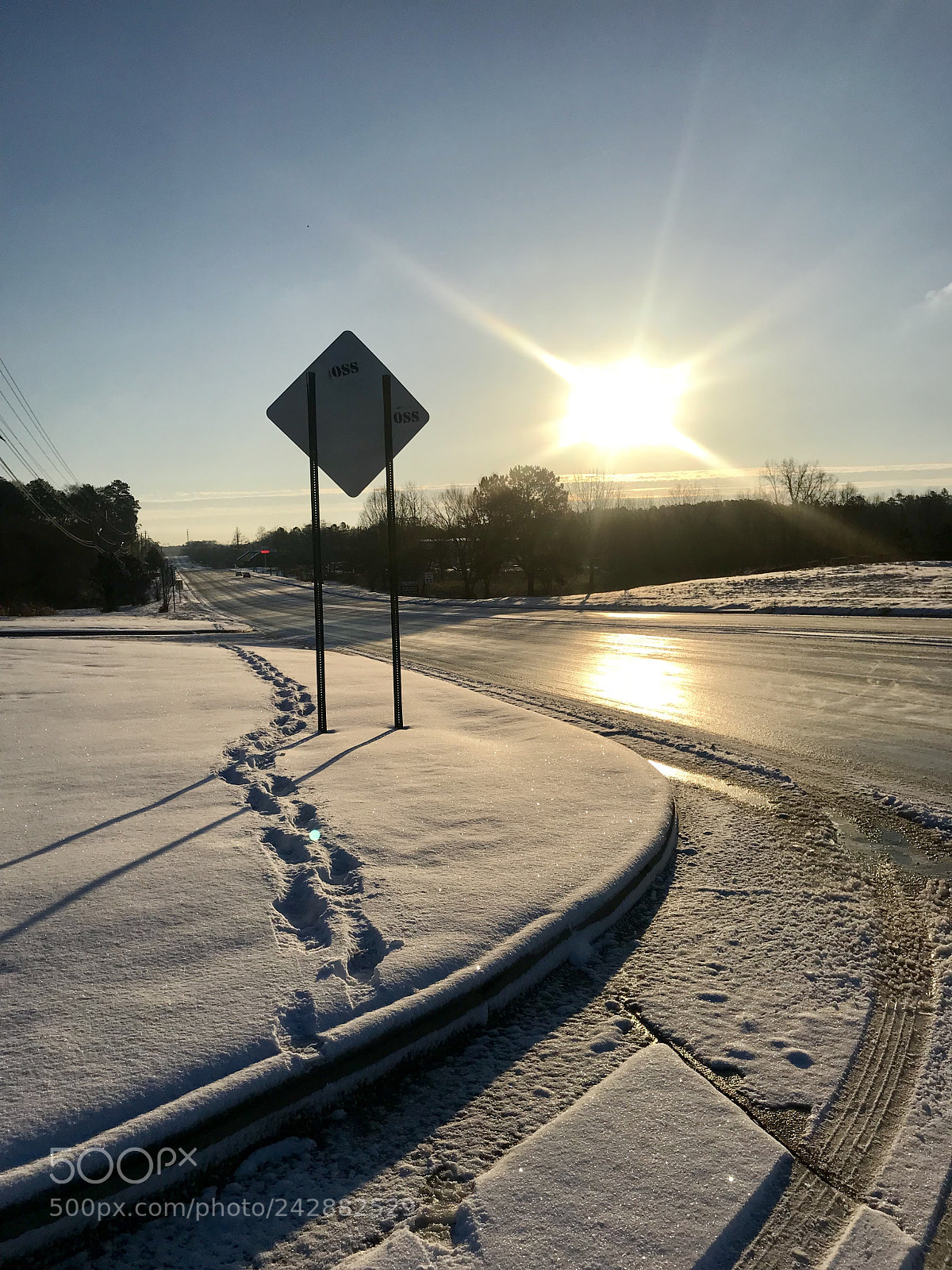 Apple iPhone 7 sample photo. Ice road photography