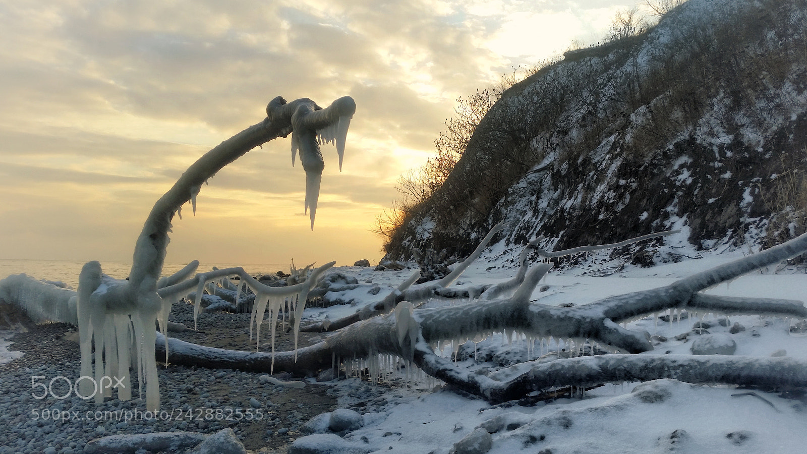 Samsung Galaxy S5 sample photo. Shoreline ice photography
