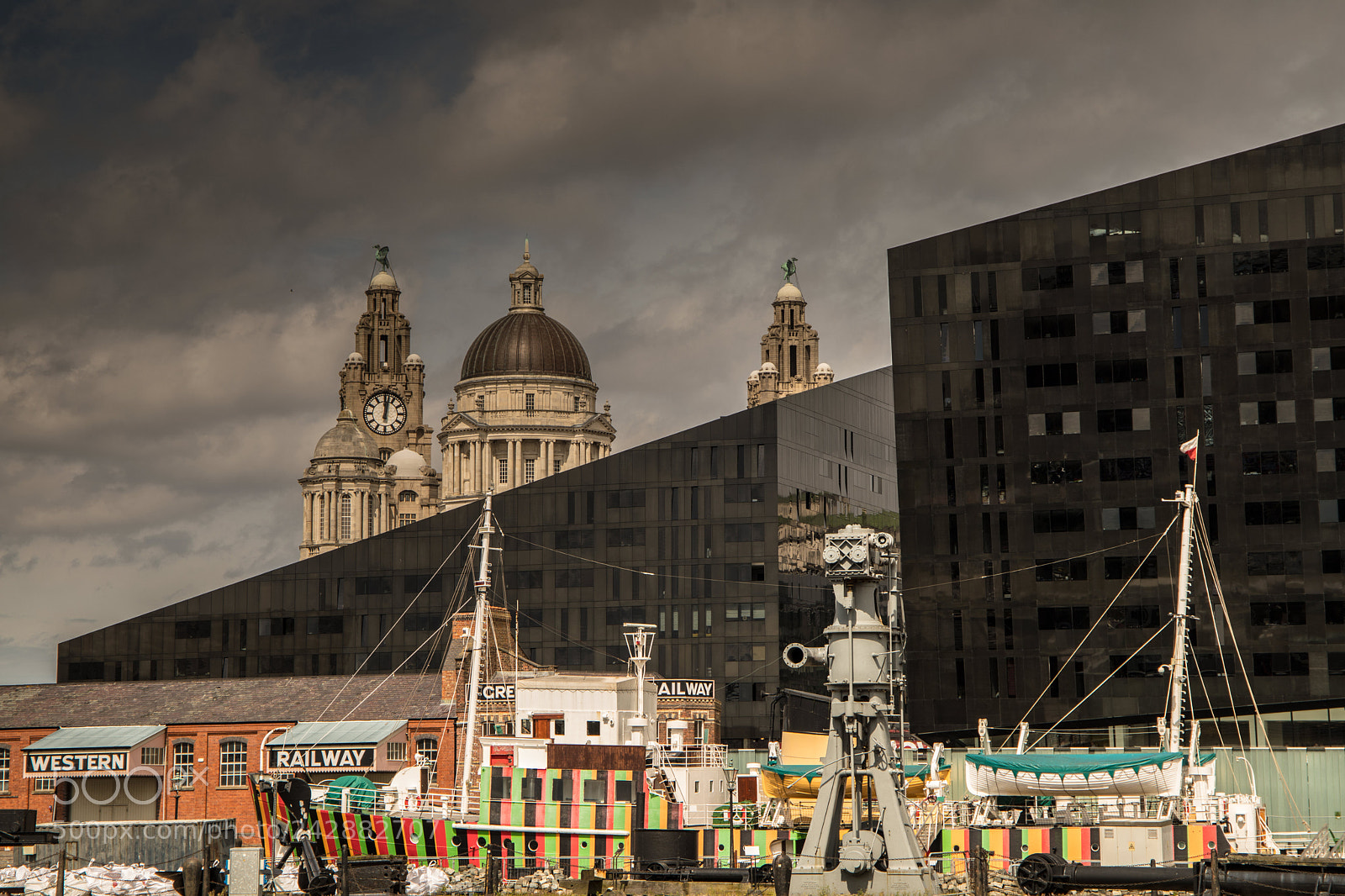 Canon EOS 6D Mark II sample photo. Liverpool waterfront photography