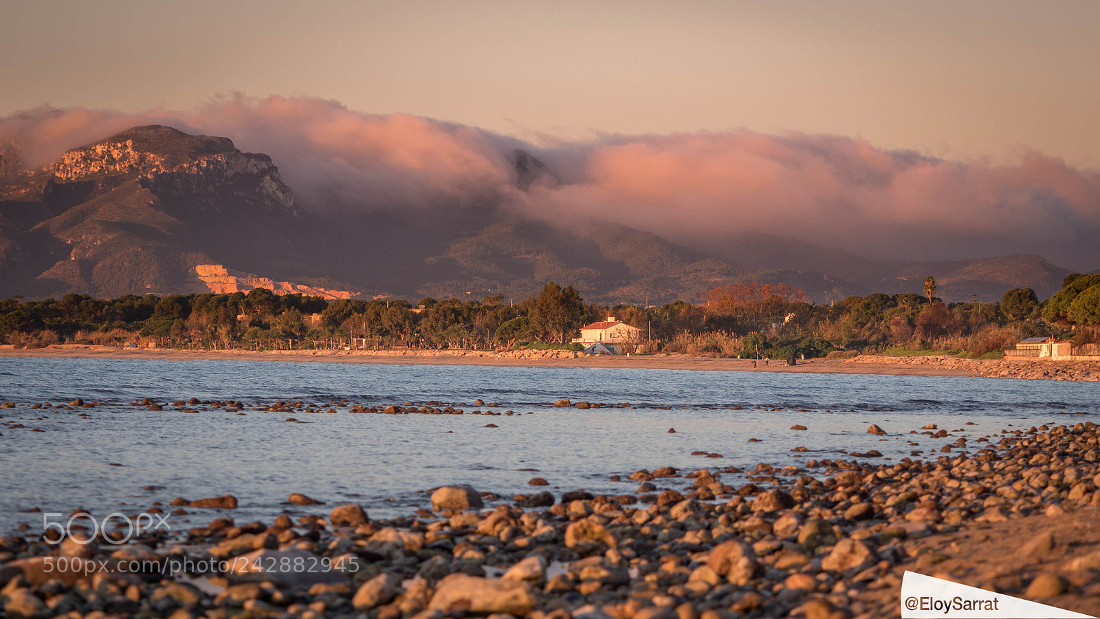 Olympus OM-D E-M5 II sample photo. Peaceful sunrise at montroig photography