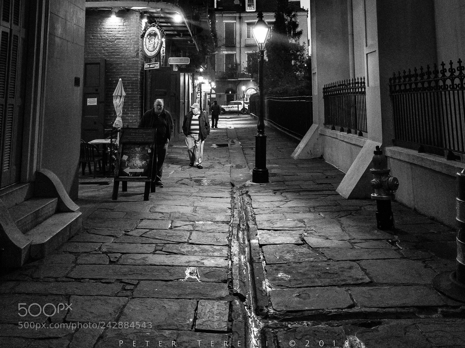 Apple iPhone 6s sample photo. Pirates alley photography