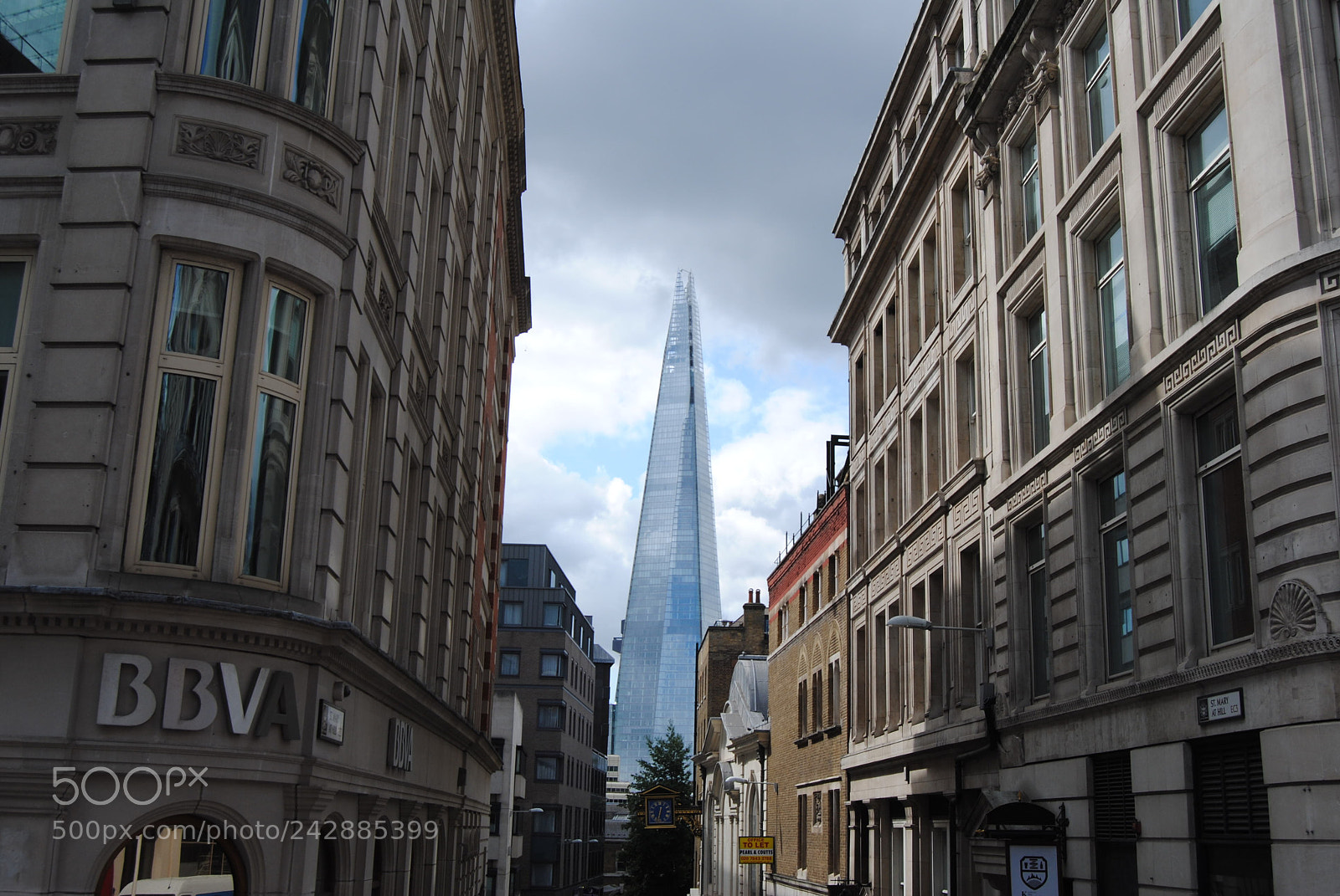 Nikon D3000 sample photo. The shard photography
