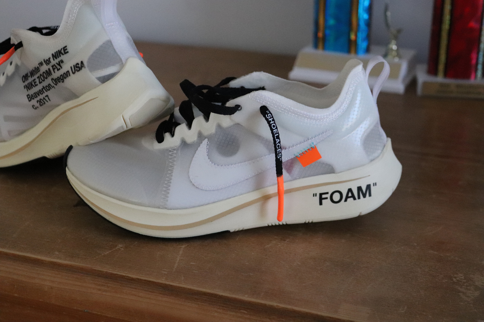 Canon EOS 77D (EOS 9000D / EOS 770D) + Canon EF-S 18-55mm F3.5-5.6 IS II sample photo. Off-white nike zoom fly photography