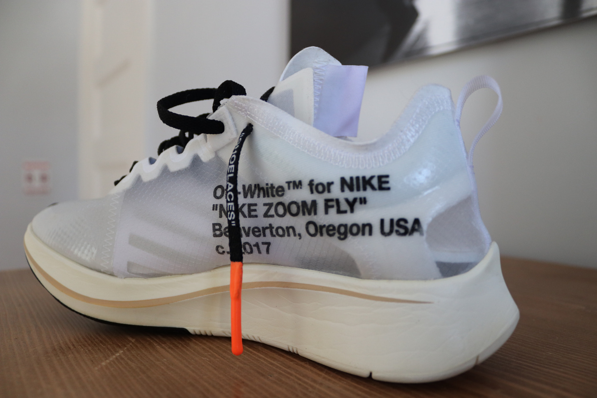 Canon EOS 77D (EOS 9000D / EOS 770D) sample photo. Off-white nike zoom fly photography