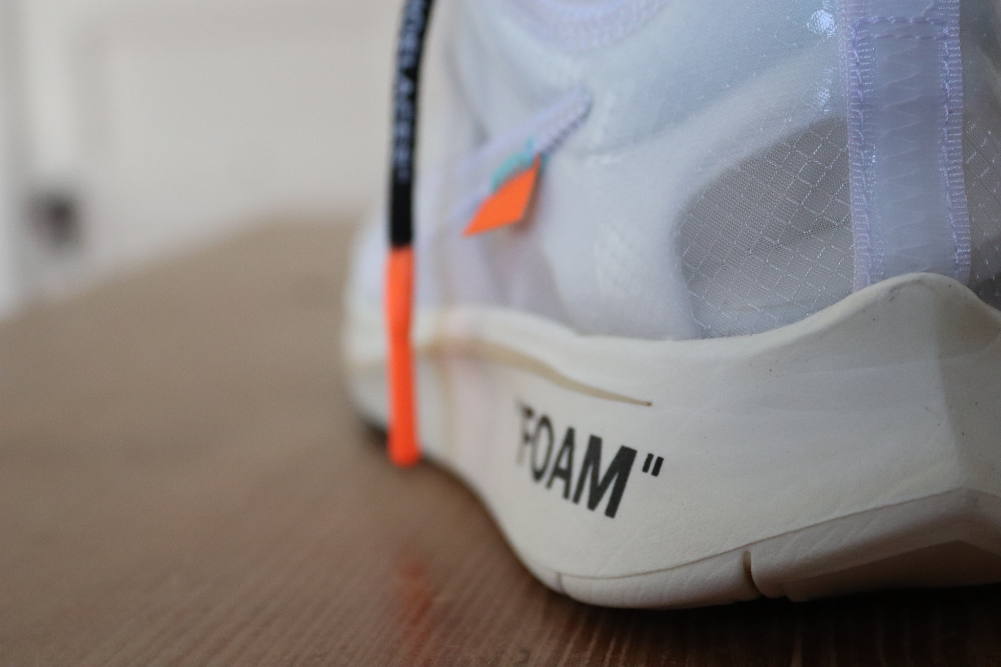 Canon EOS 77D (EOS 9000D / EOS 770D) sample photo. Off-white nike zoom fly photography