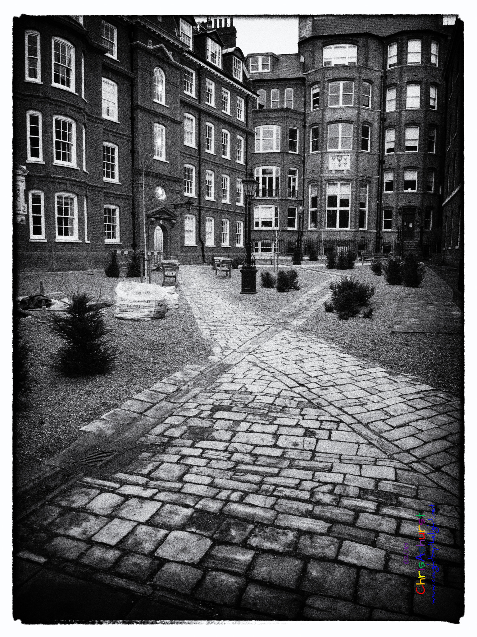 Ricoh Caplio GX100 sample photo. Temple  london photography