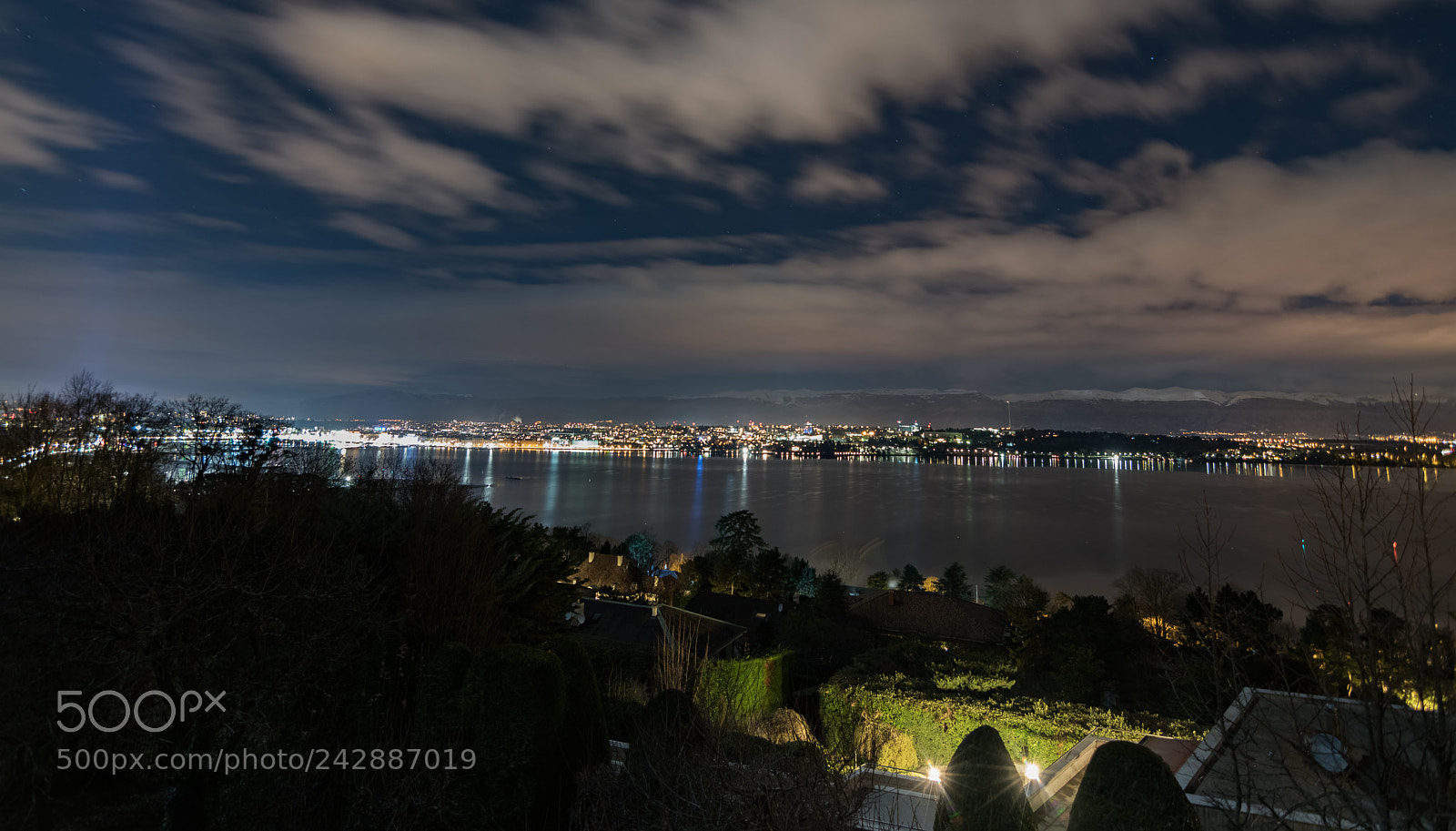 Nikon D5600 sample photo. Geneva by night photography