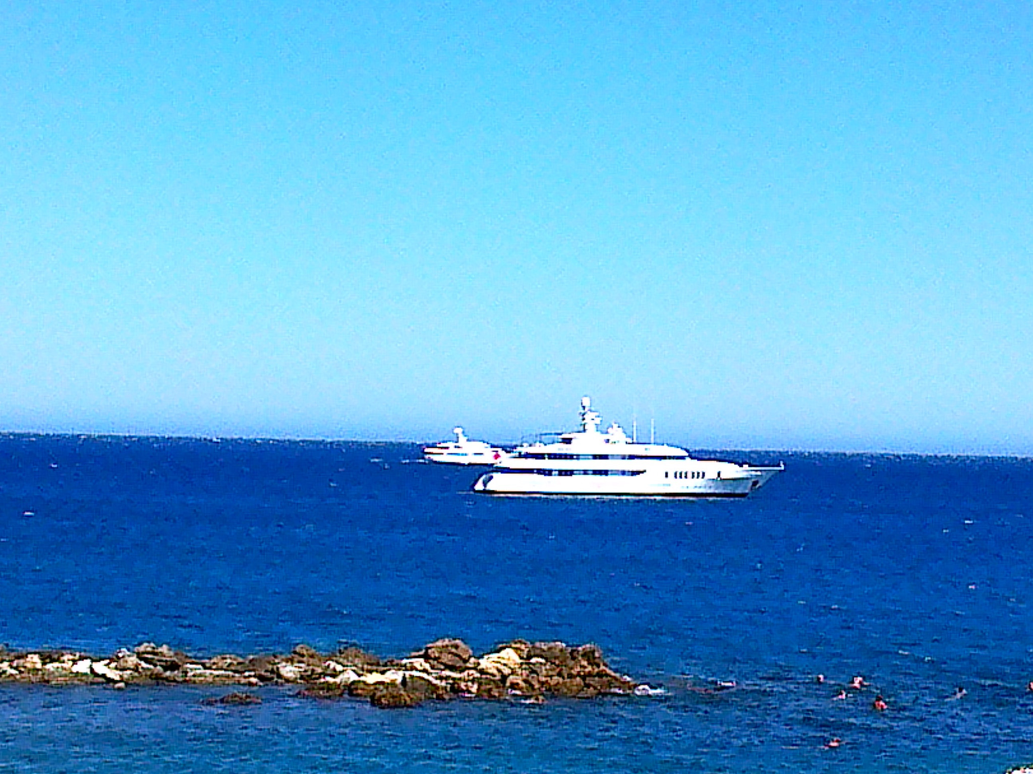 Nokia E5-00 sample photo. Yacht photography