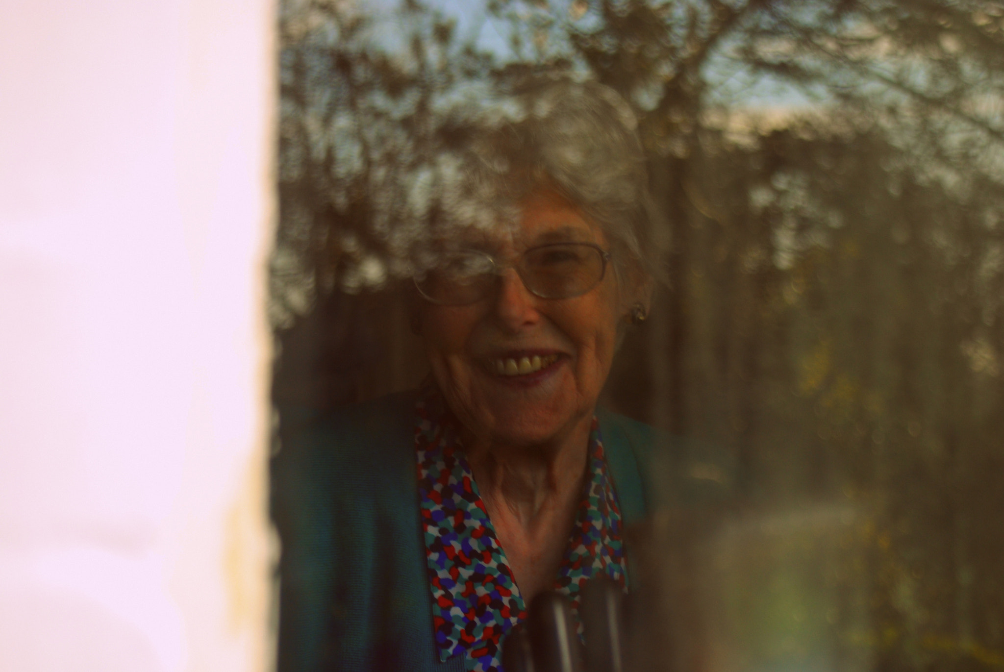 AF Zoom-Nikkor 28-80mm f/3.5-5.6D sample photo. Granny smiles ! photography